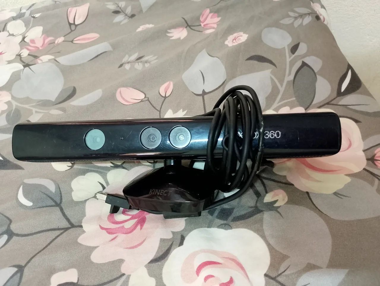 Xbox 360 sem os dois controles com fonte e kinect - Foto 2