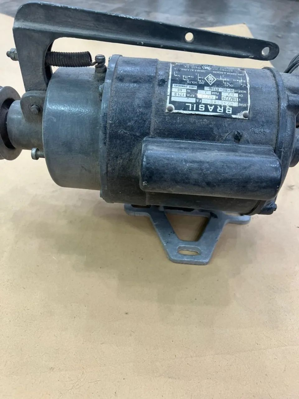 Motor máquina de costura - usado - funcionando - Foto 2