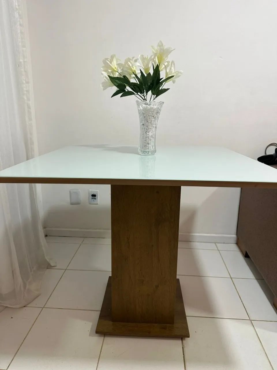 Mesa Quadrada (Sem as cadeiras) - Foto 2