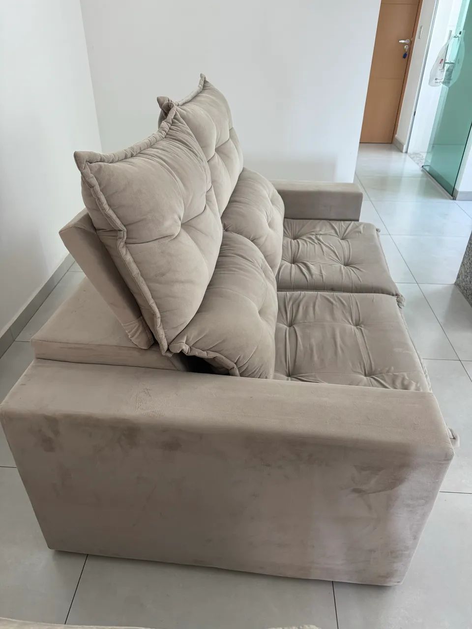 Sofá retrátil 2 lugares excelente condições 