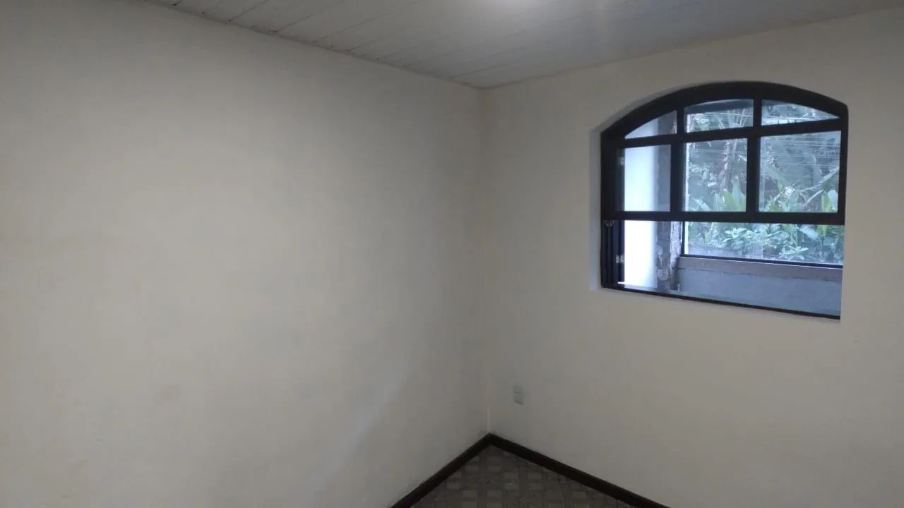 Aluguel Casa 2 Comodos e Banheiro - Foto 5