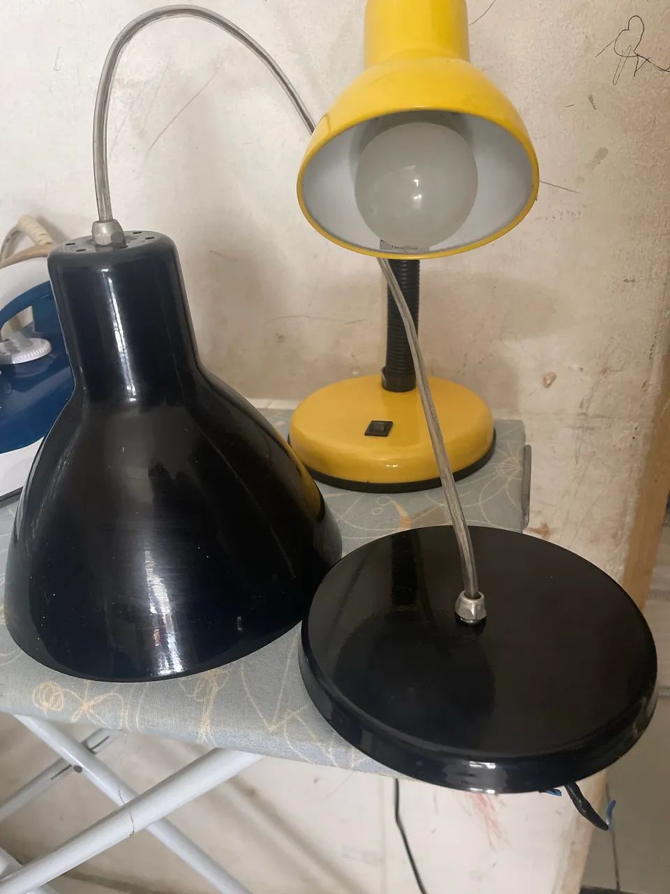 Lustre e luminária 