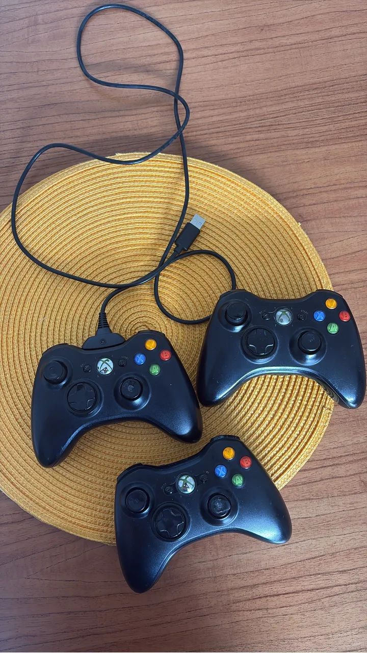 Controles de XBOX E PS4 - Foto 2
