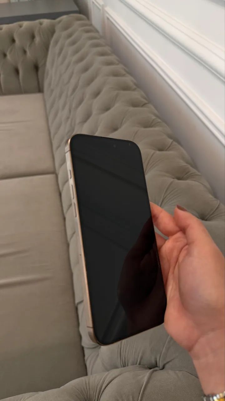 Iphone 16 pro max  - Foto 5