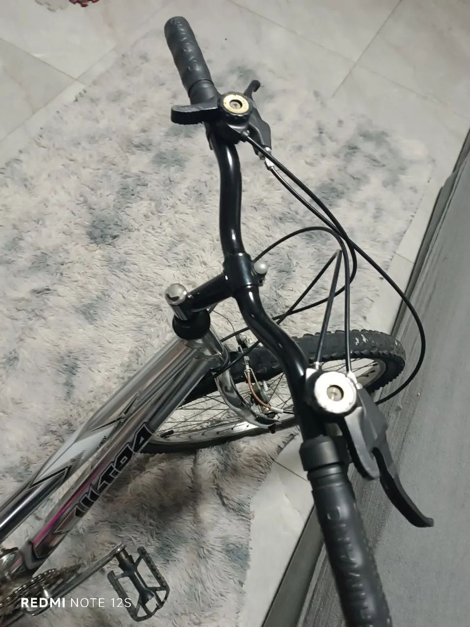 Vendo bicicleta aro 24.