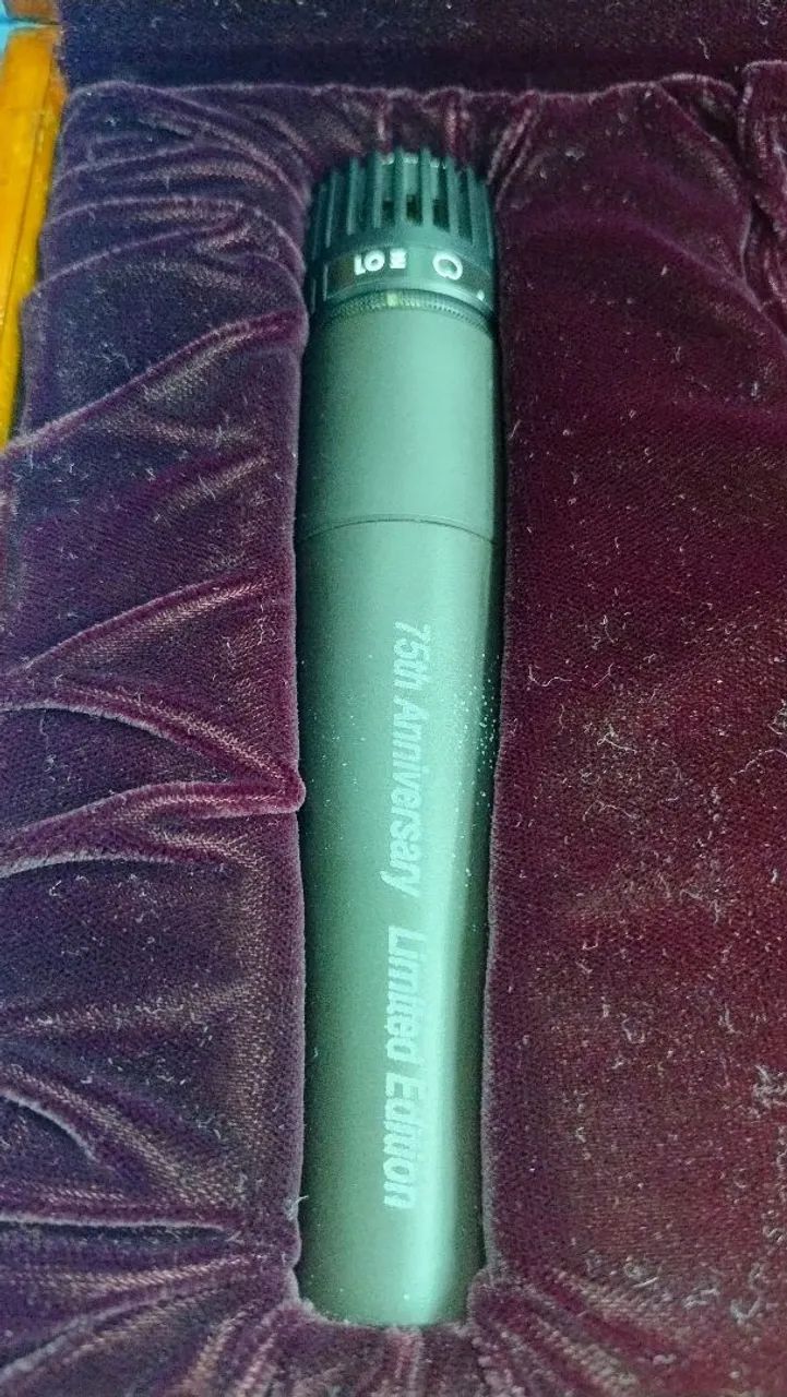 MICROFONE SHURE SM57 75th ANNIVERSARY LIMITED EDITION - 2000 + CAIXA ORIGINAL - Foto 2