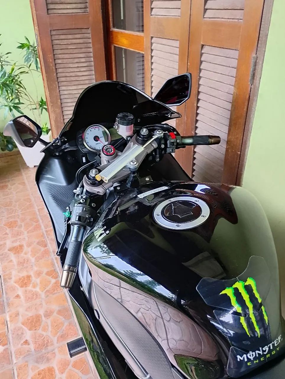 Kawasaki Zx-6r 600cc 2008 - 1524945400 | OLX