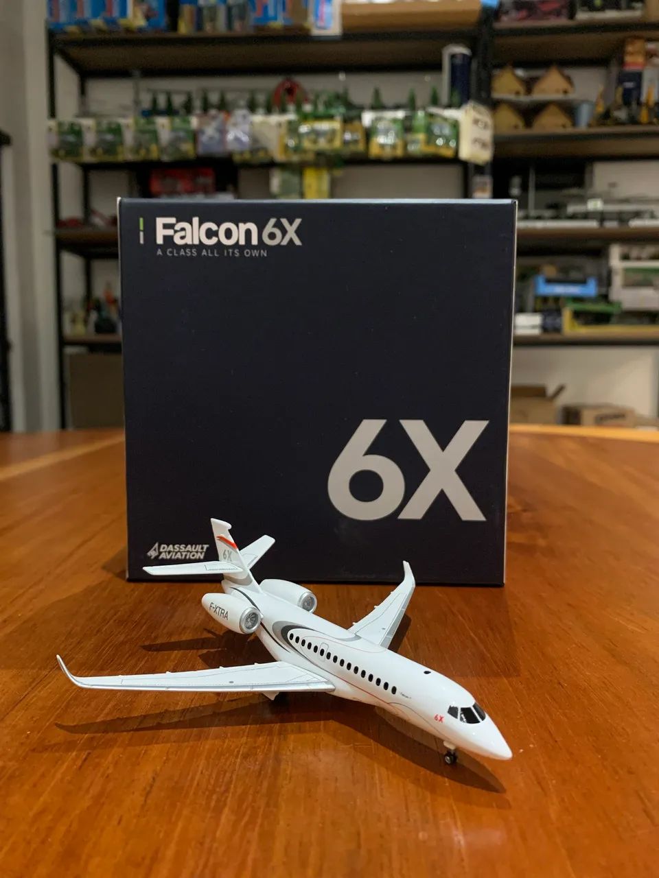Miniatura Dassault Falcon 6X 1/200 - Foto 2