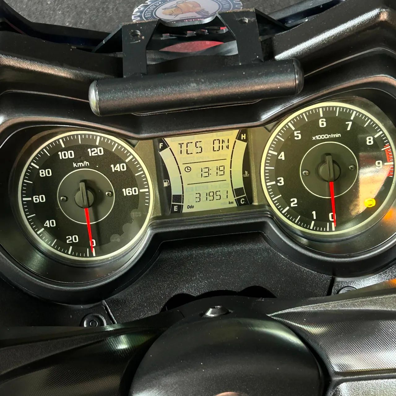 YAMAHA XMAX 250 2023 - Foto 4