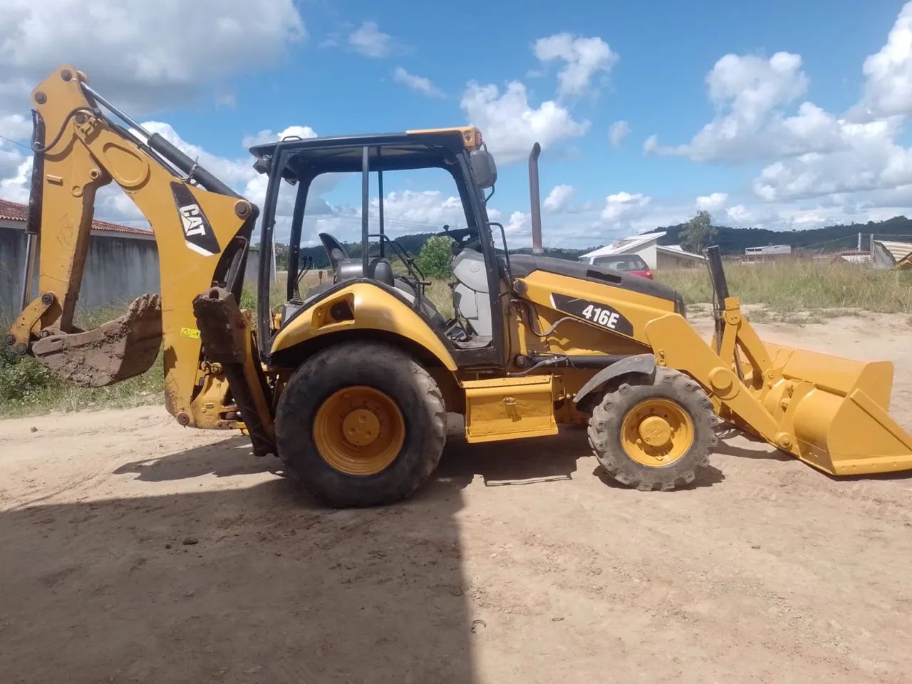 Retroescavadeira CATERPILLAR 416E 4X4. - Foto 4