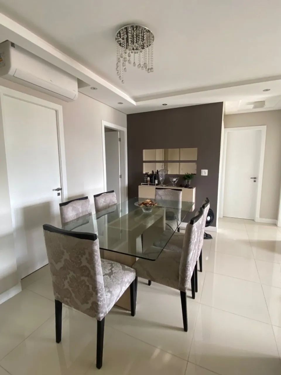 Mesa de jantar 6 lugares