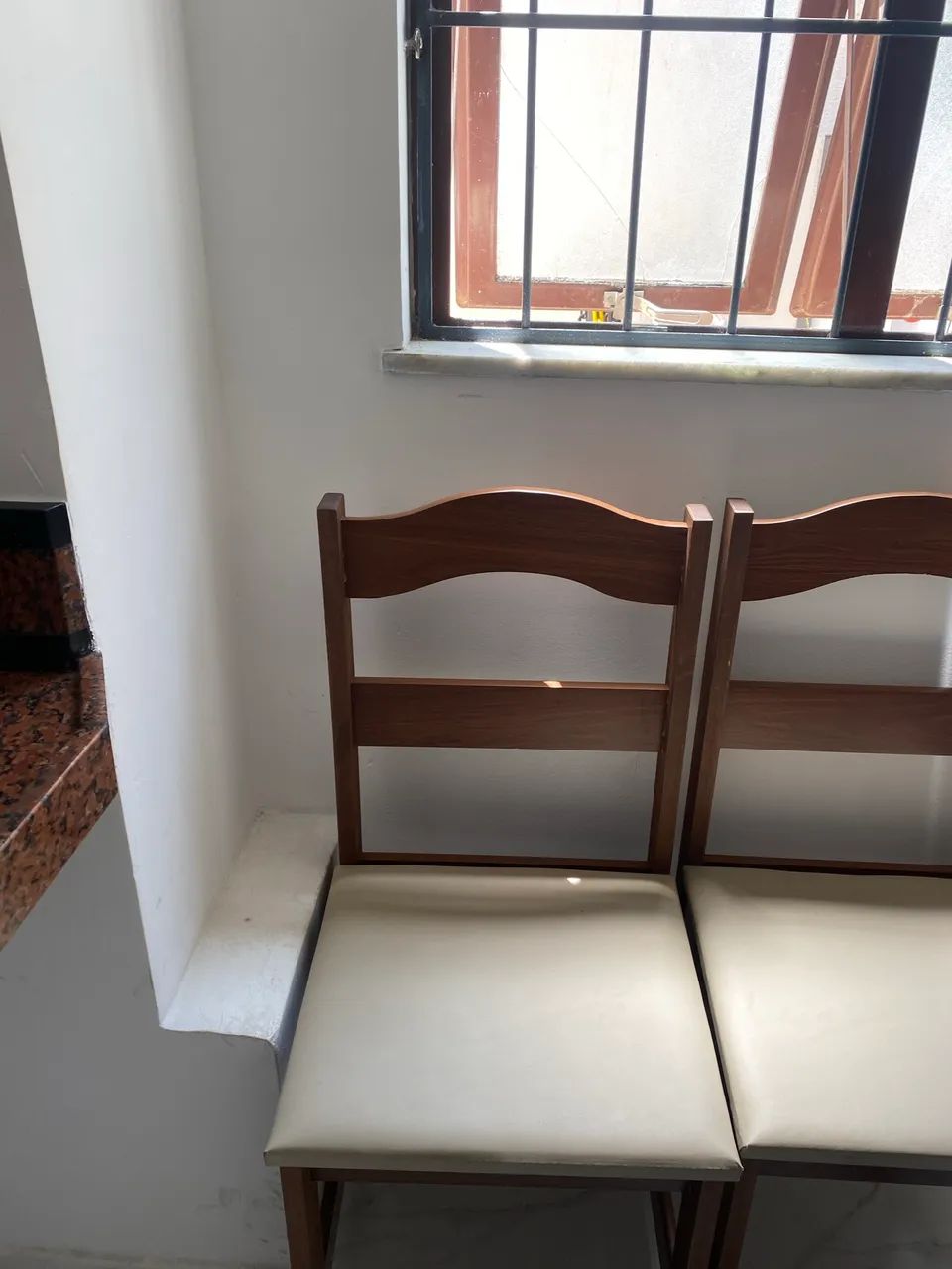 Mesa 4 lugares em perfeito estado - Foto 3