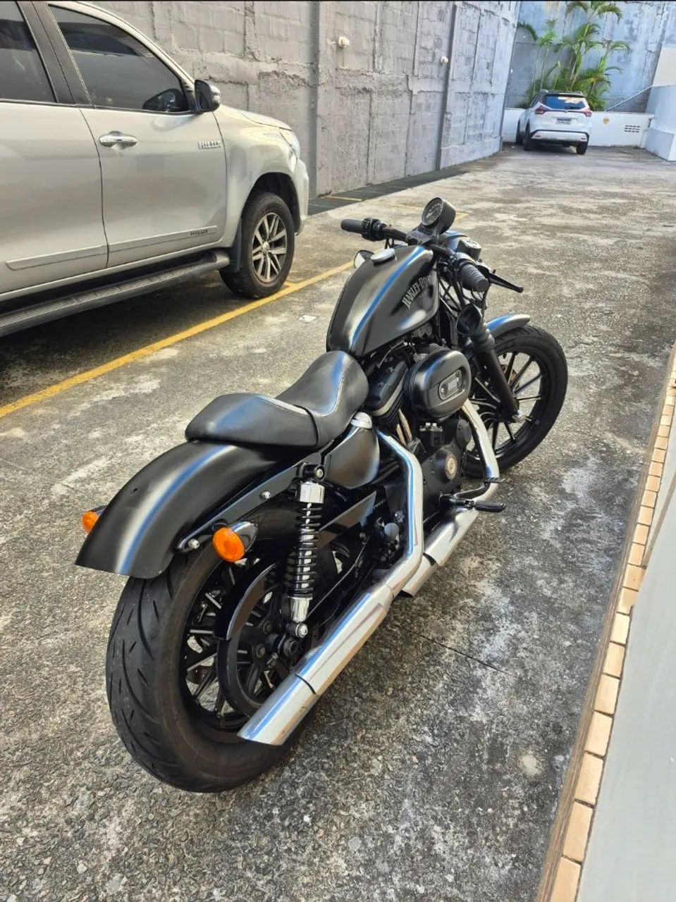 Harley Davidson 883  - Foto 2