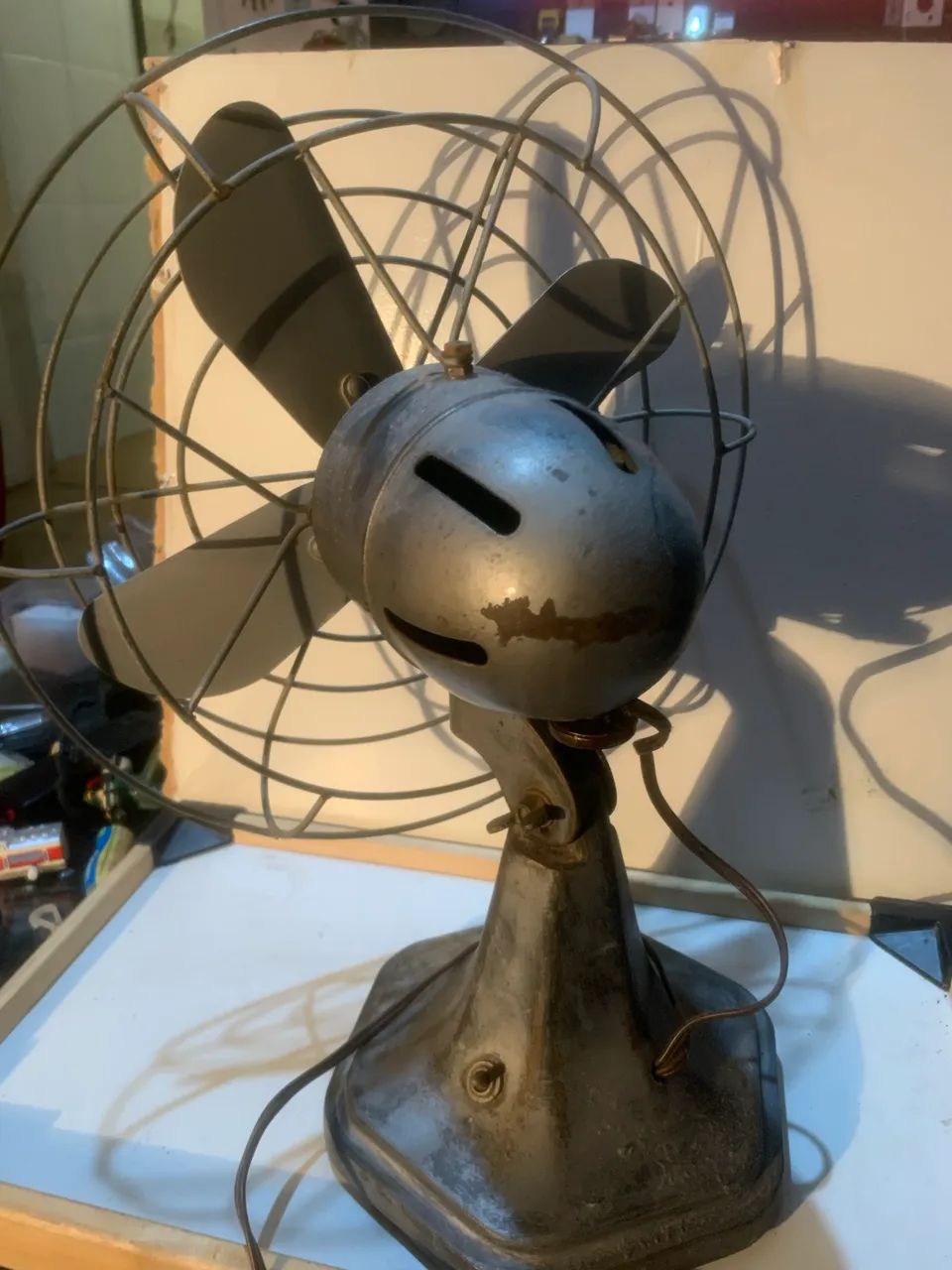 ventilador antigo da marca Faet, modelo "Rio" - Foto 3