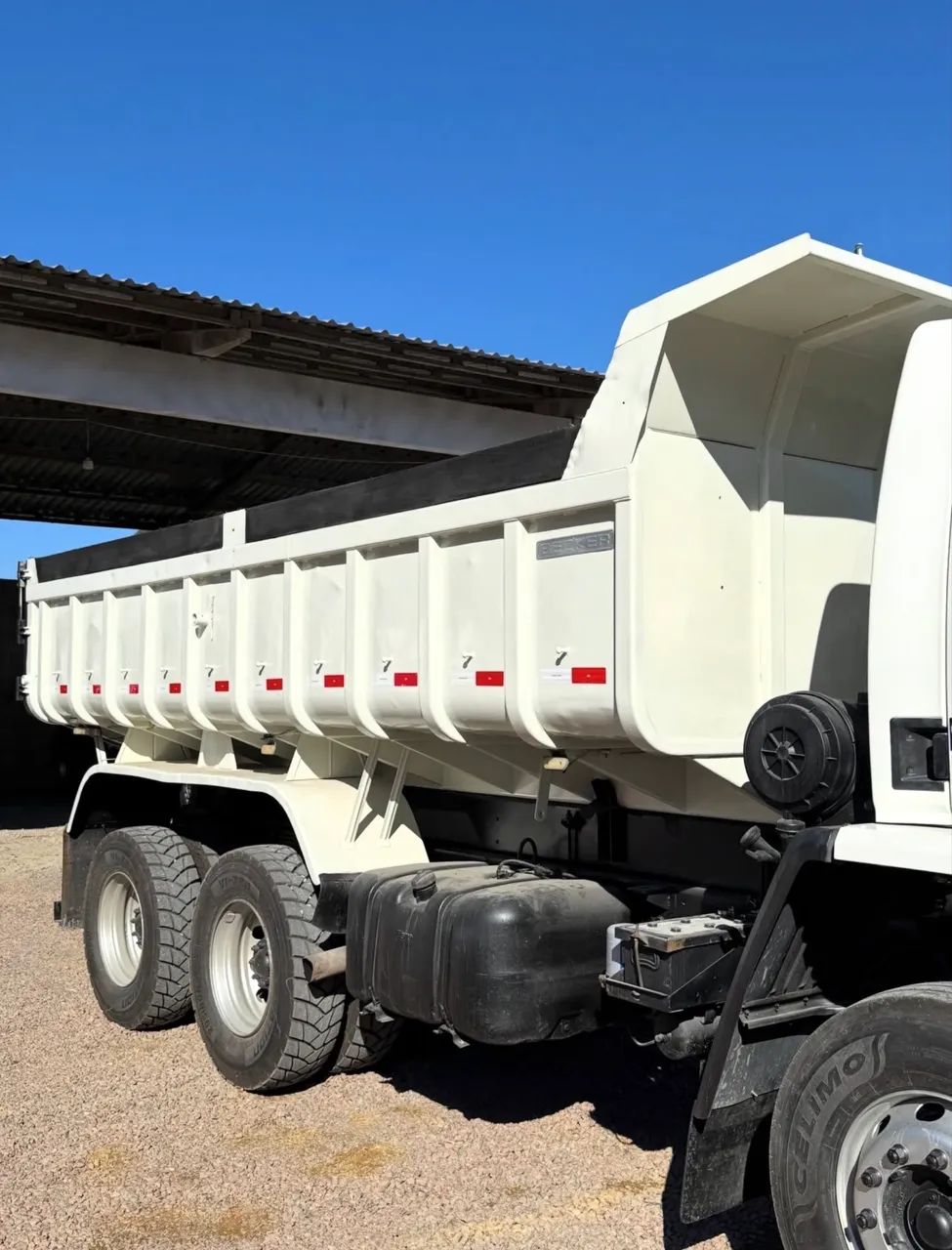 Caminhão Ford Cargo 2622  Caçamba  - Foto 4