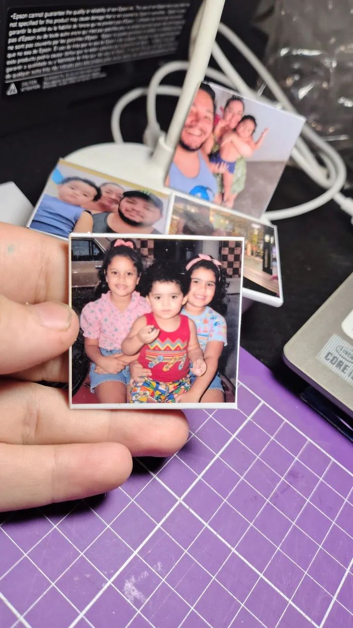 Foto imã| 9 und 25 reais.