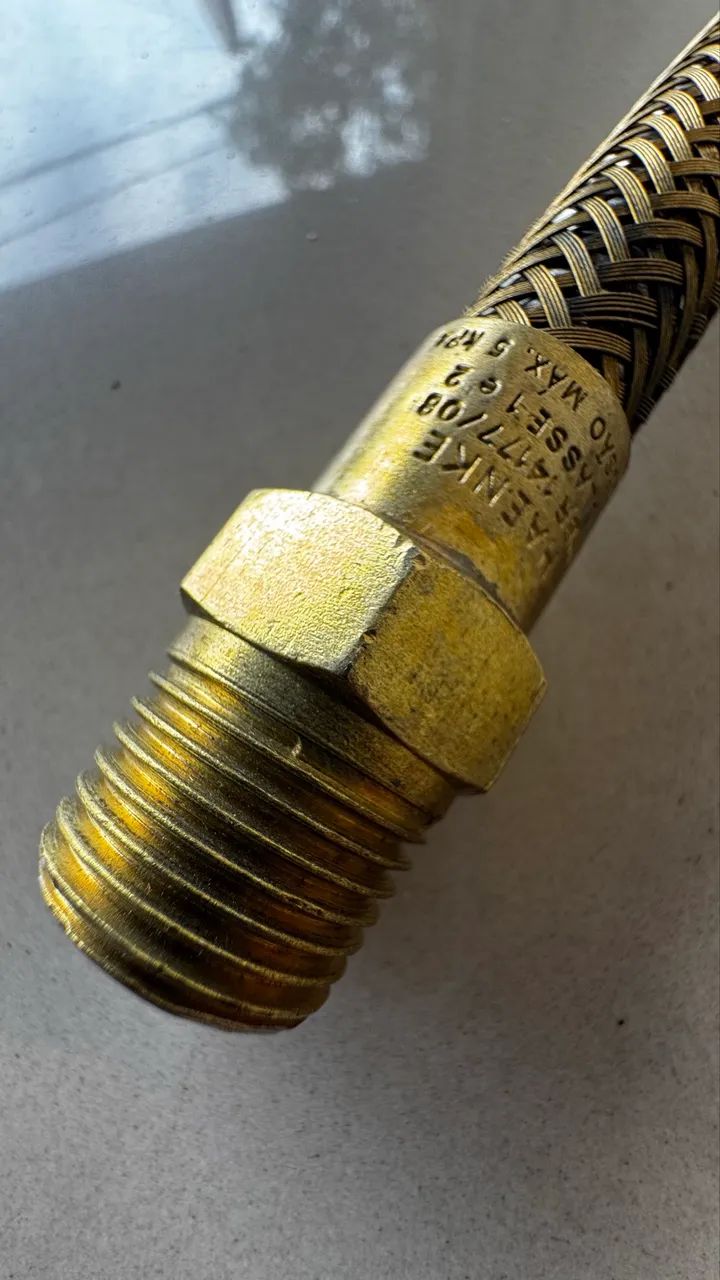Flexível Dourado 1,50 Metro Novo