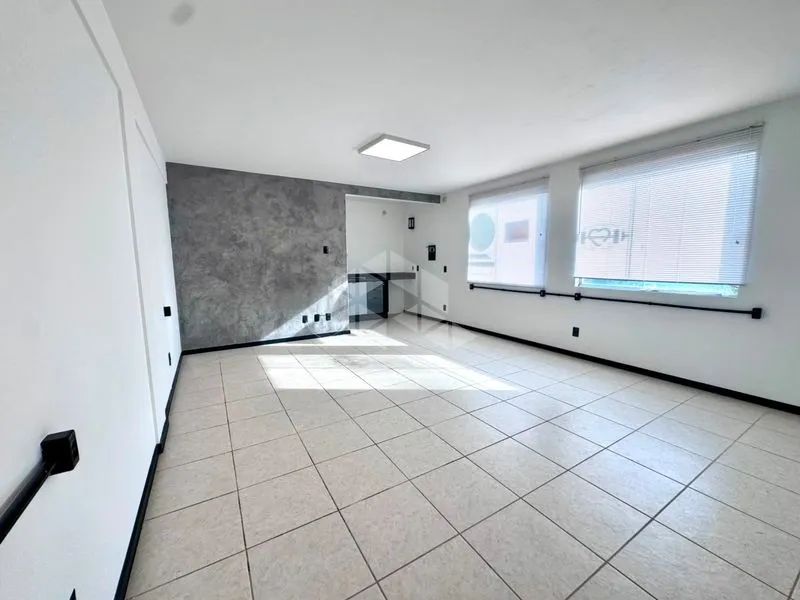 Sala Comercial de 45m² para alugar no Morro das Pedras, Florianópolis - Foto 4