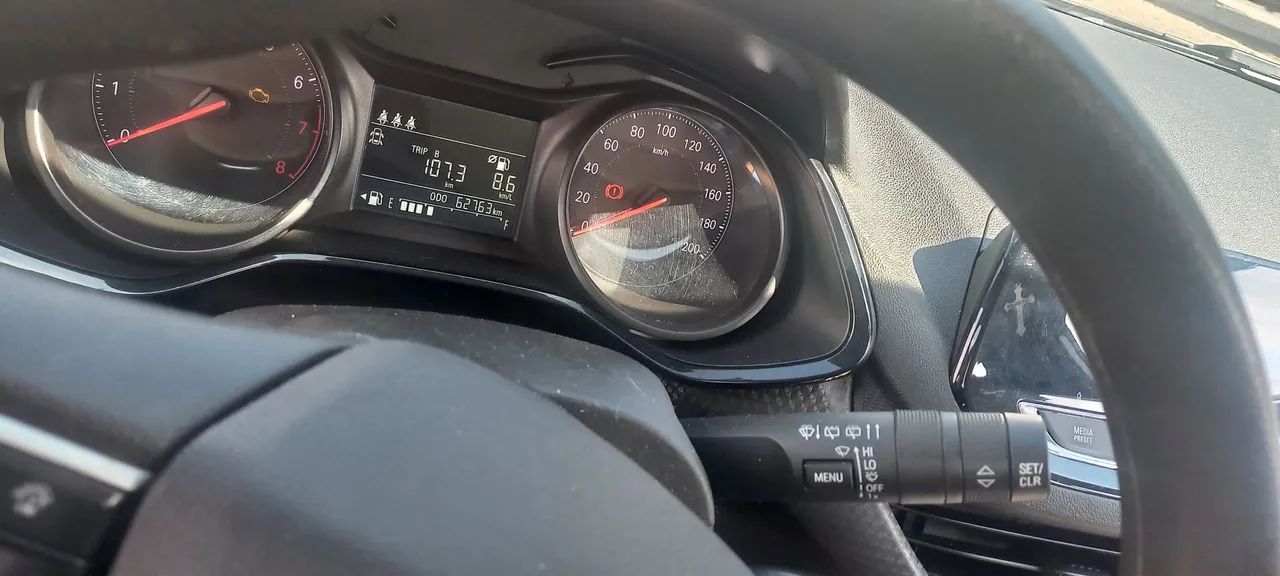 Chevrolet Onix 2023 - Foto 2