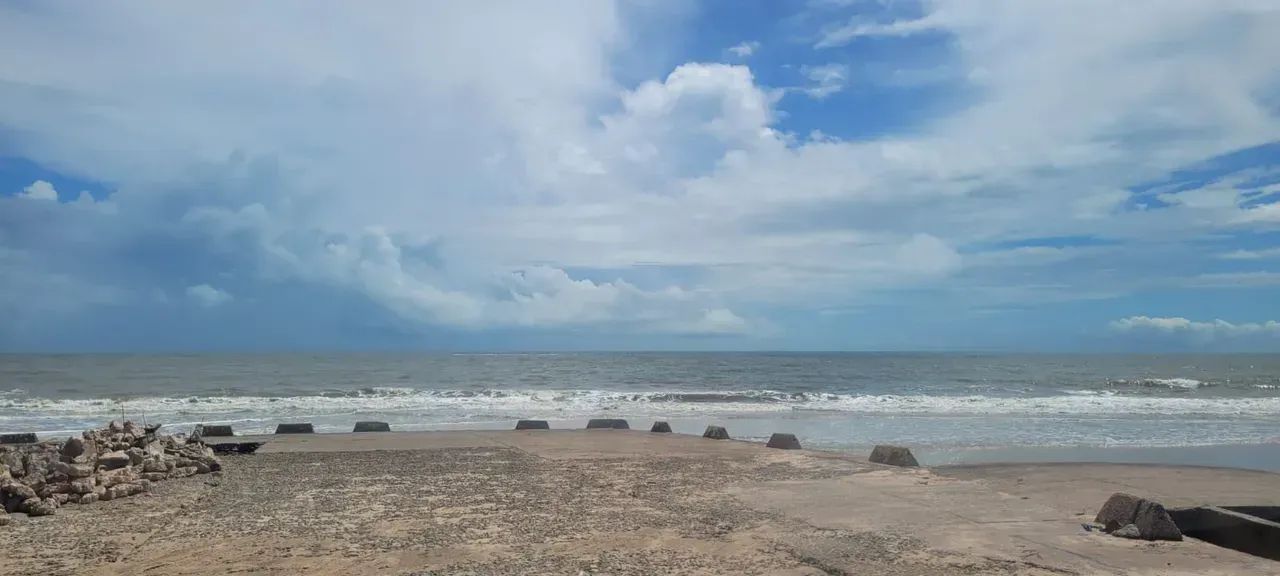 PRAIA DE PANAQUATIRA: Terreno à venda vista mar  Grande Ilha de São Luís. - Foto 4