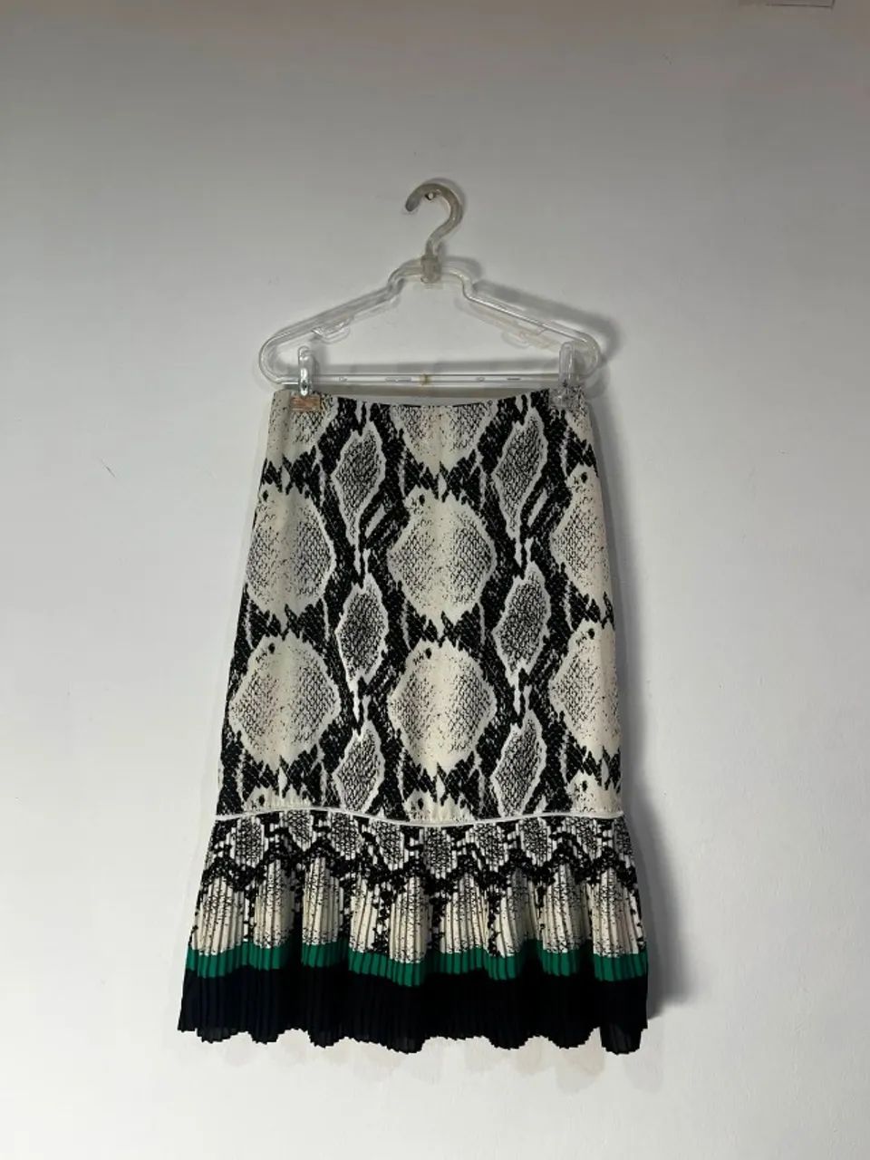 Saia Midi Estampa Cobra Animal Print Com Barra Plissada - Foto 2