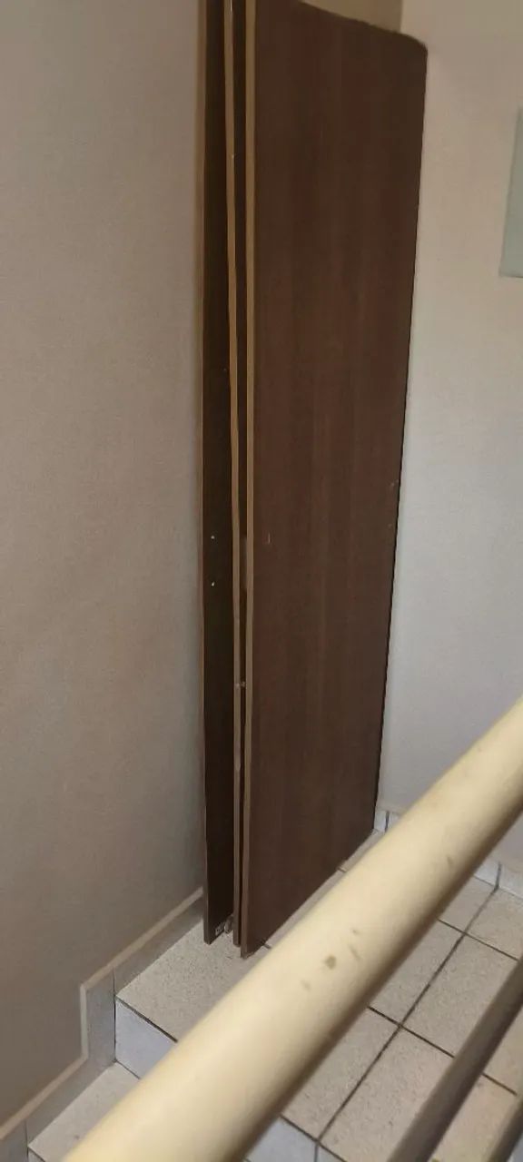 Portas de guarda roupa para fazer prateleira  - Foto 2