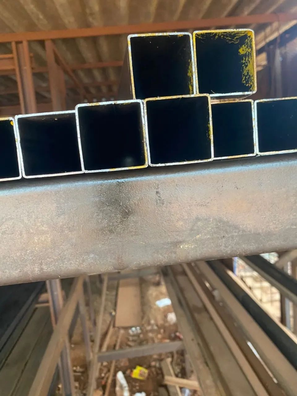 Metalon peça 6 metros 20x20 chapa 18 a vista R$ 39,90