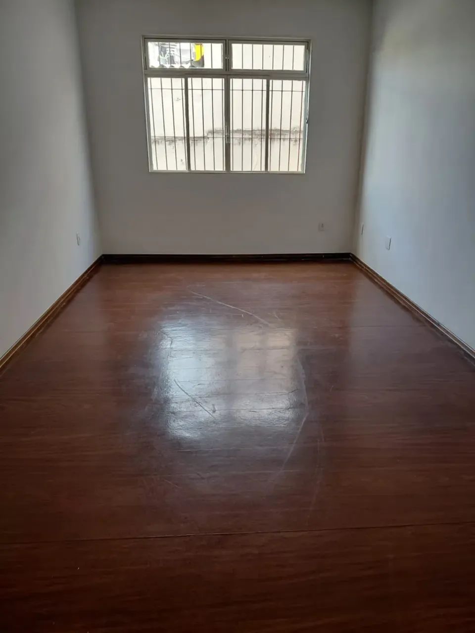 Excelente 3 quartos com 2 vagas Rua Gardenia