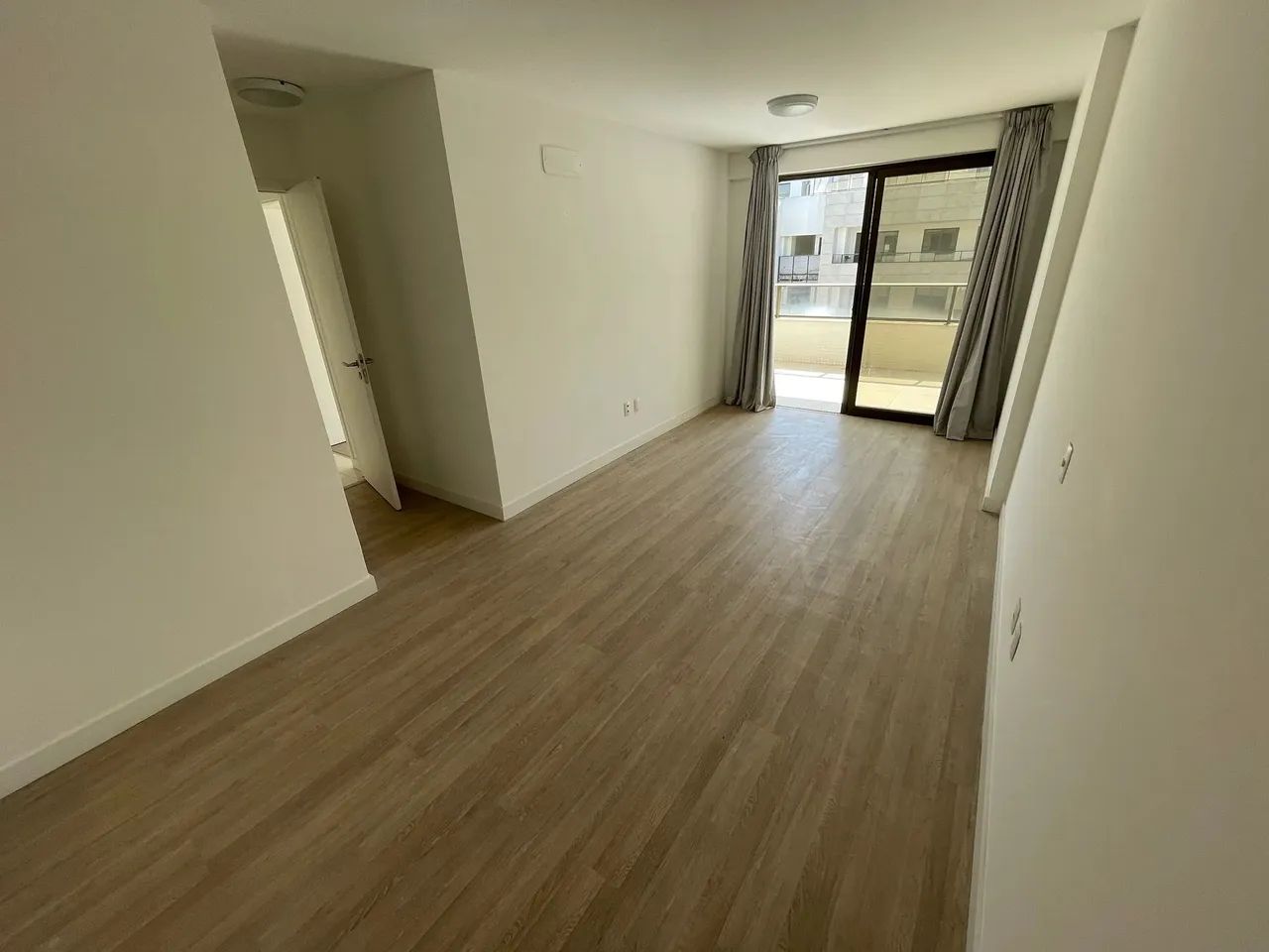 Duplex para venda possui 283 metros quadrados com 4 quartos em Barra Olímpica - Ilha Pura  - Foto 6