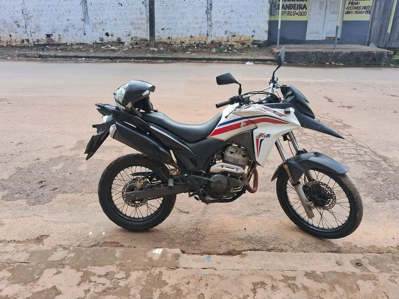 Vendo Honda XRE  - Conservada - Foto 2
