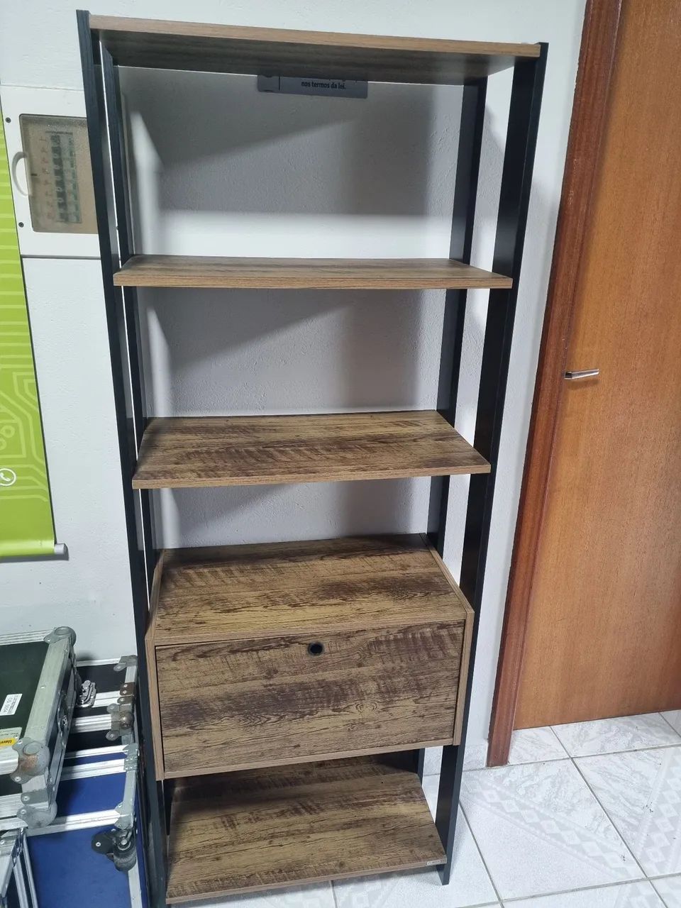 Estante para escritório ou casa