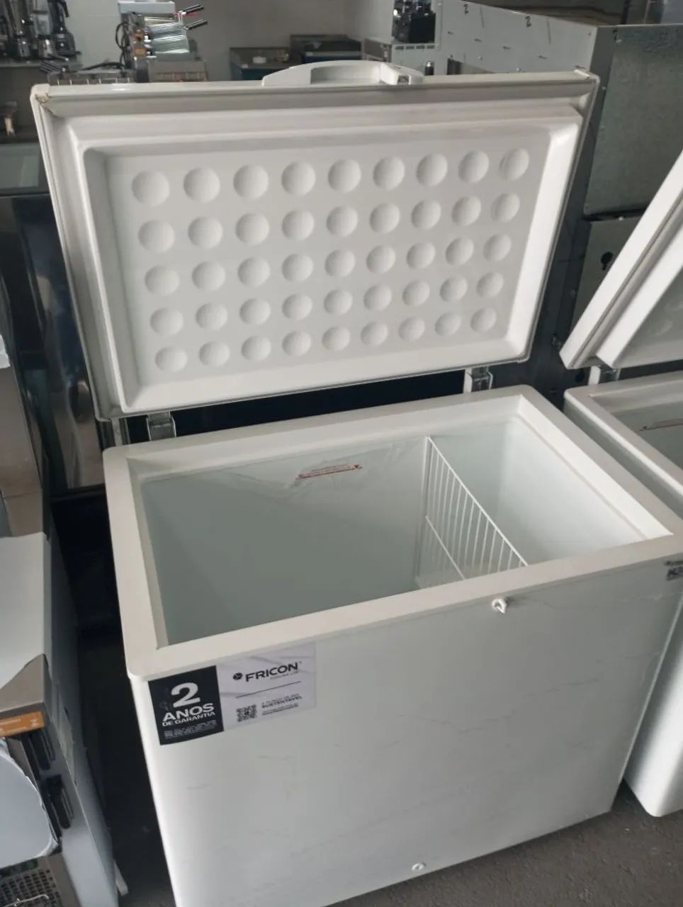 NZ. Freezer horizontal FRICON 311litros 