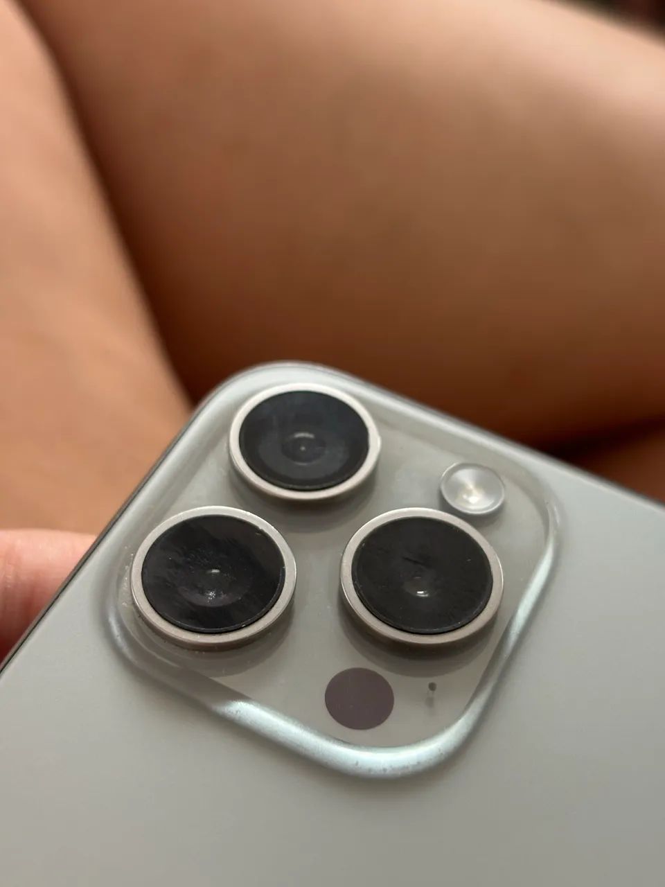 iPhone 15 PRO - Foto 4
