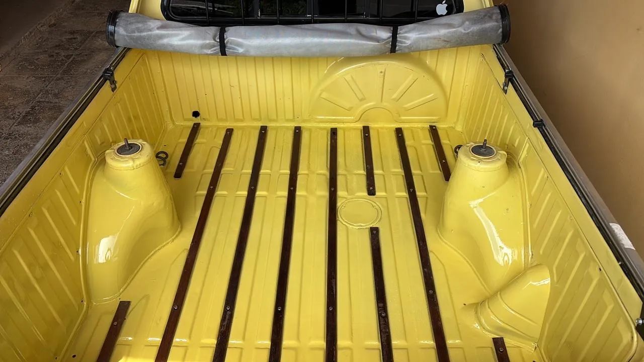 Volkswagen Saveiro CL/ Summer 1.8 MI E 1.8 (álcool) 1993