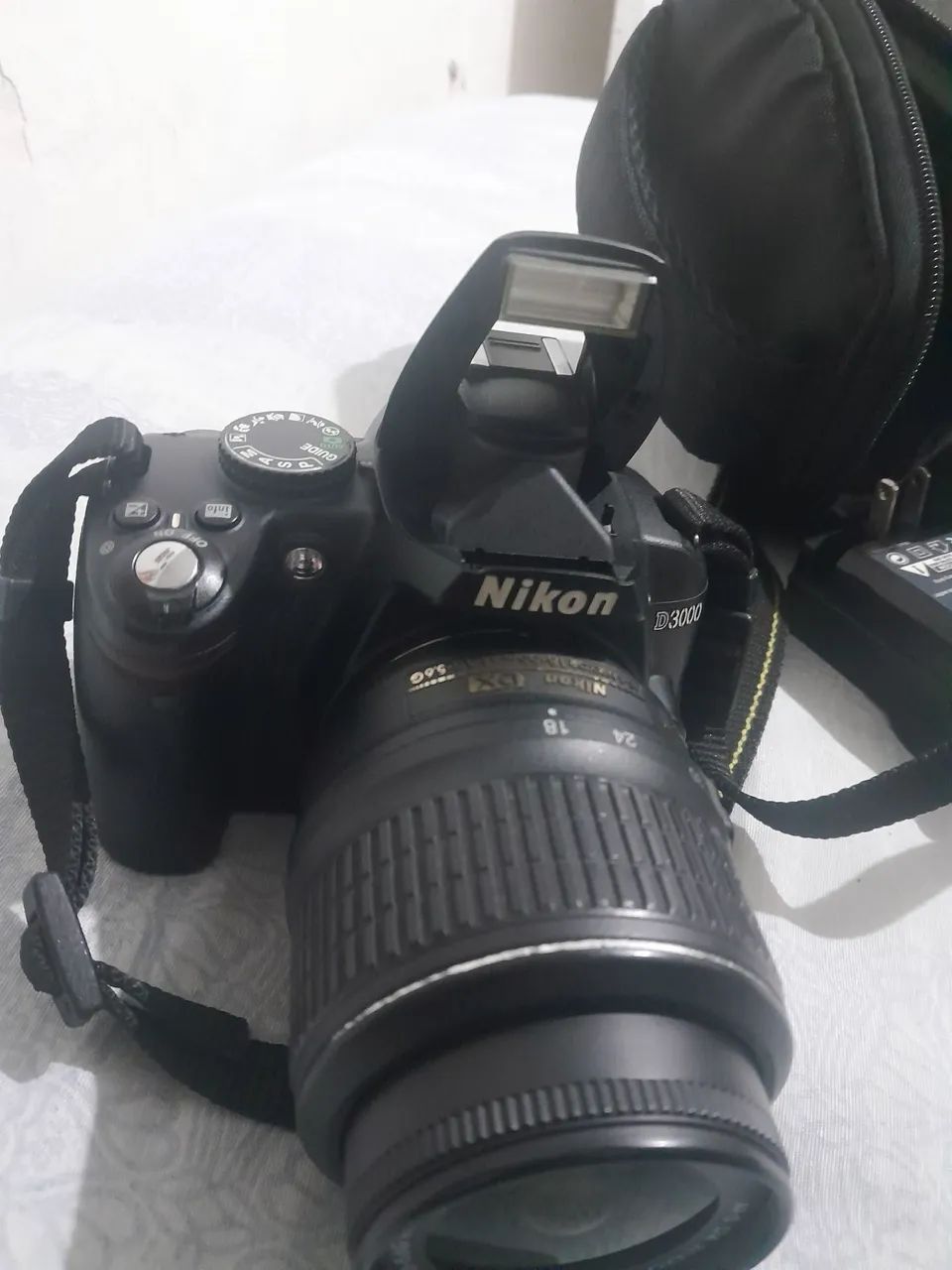 Camera Nikon D3000 - Foto 3