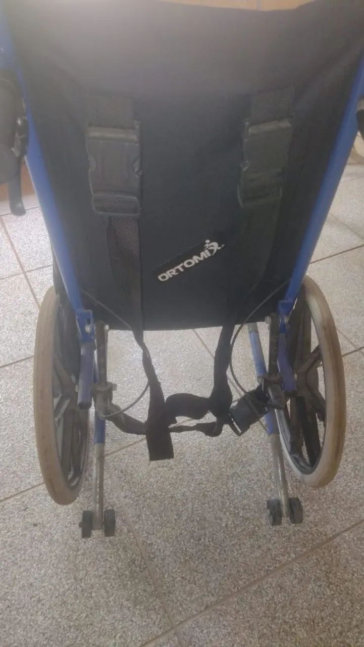 Cadeira de rodas  - Foto 3