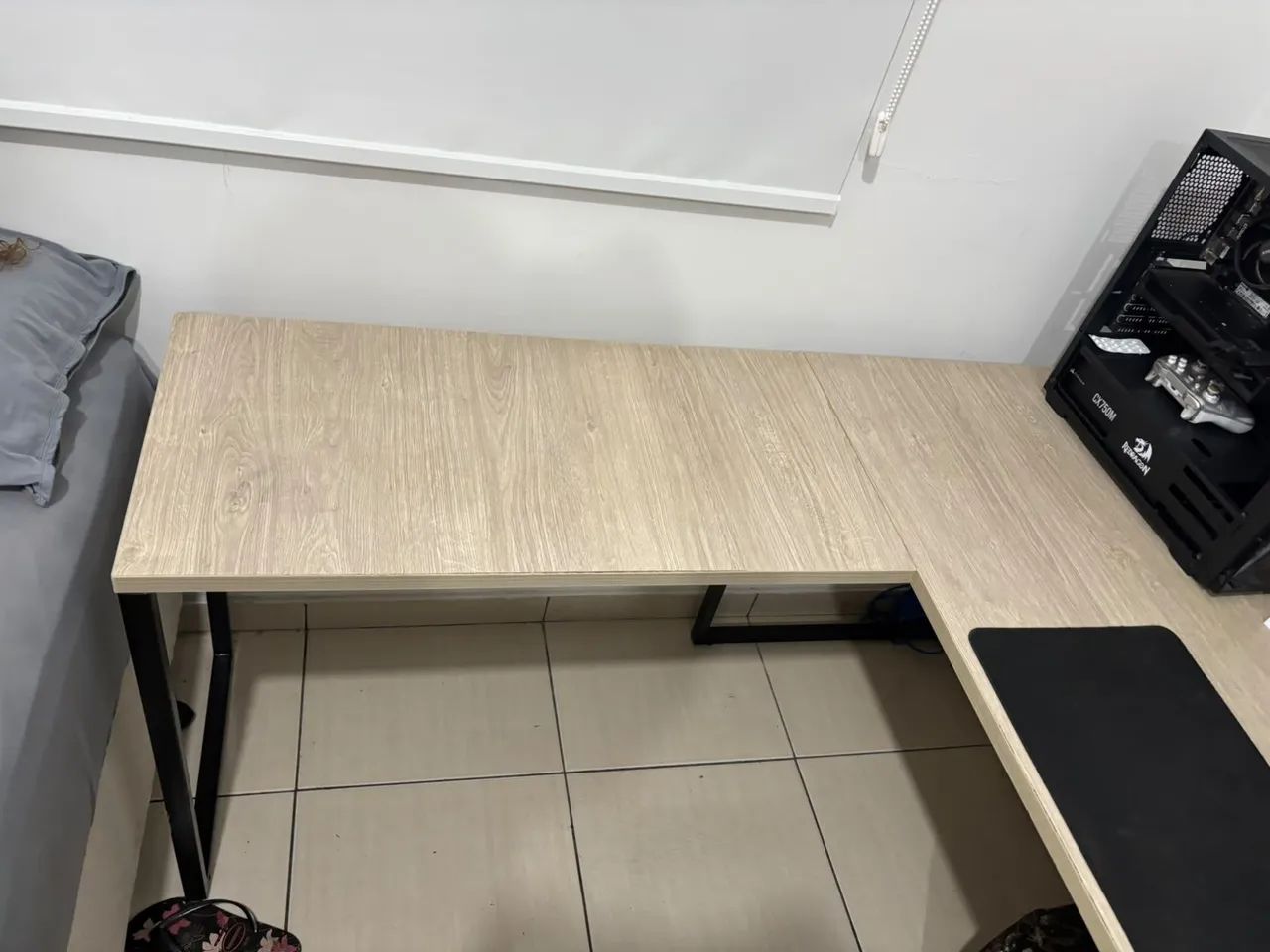 Mesinha/Escrivaninha em L de MDF - Foto 3
