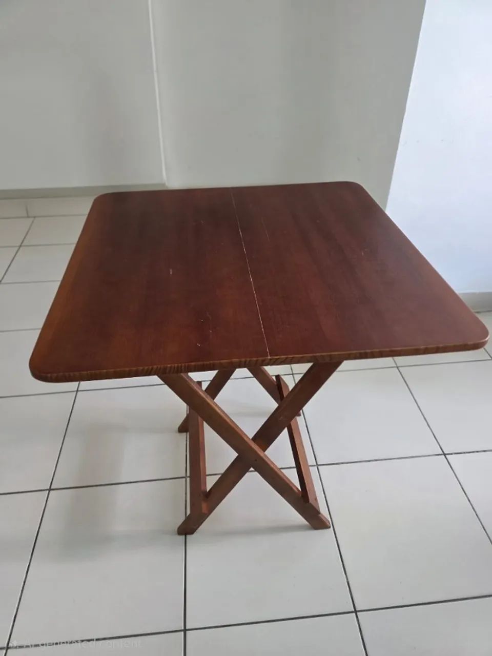 Mesa de Madeira com 4 Cadeiras Dobráveis + Almofadas - Foto 3