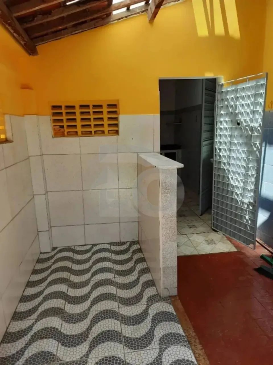 Casa à Venda no Bairro Centro com 2 Banheiros e Garagem - Foto 6