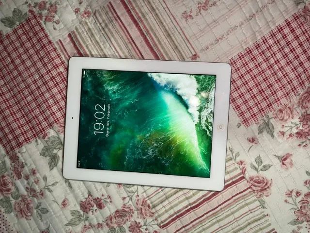 iPad 4ª Geração Wi-Fi 32GB - Perfeito Estado