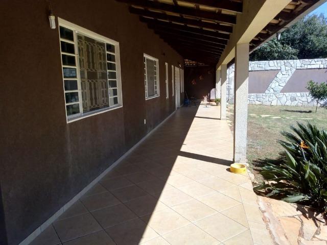 Ótima casa com lote de 1000M² 4 Qtos sendo 3 suítes | 6 vagas | lazer - Foto 9