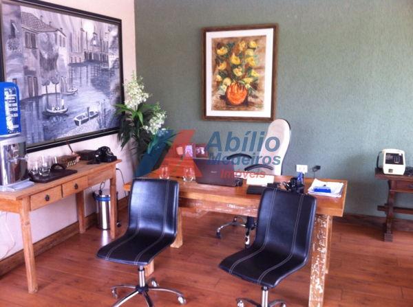 Comercial casa - Bairro Kennedy em Londrina
