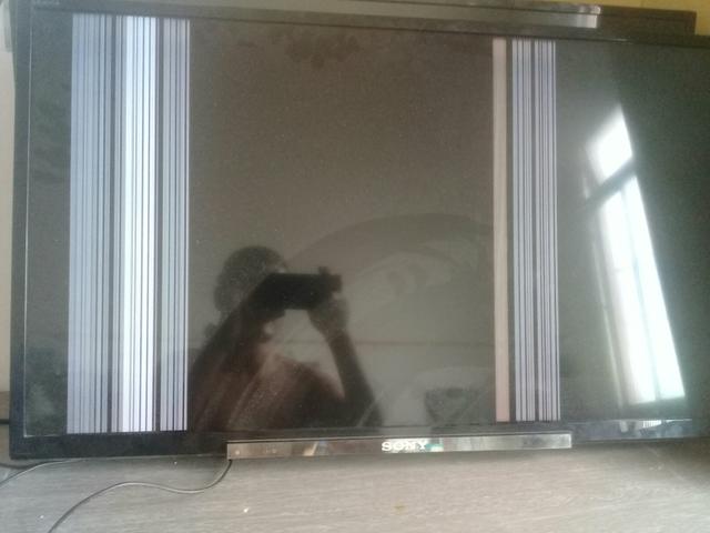 Tv Sony com problema na tela 100