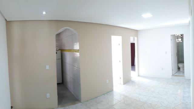 Casa 2/4 na rua Rua km 17 de Itapuã