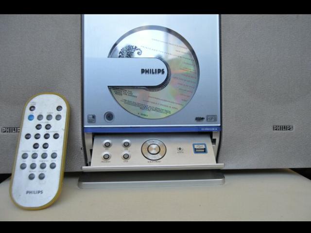 Tocador de CD, rádio, USB - Philips - Foto 2