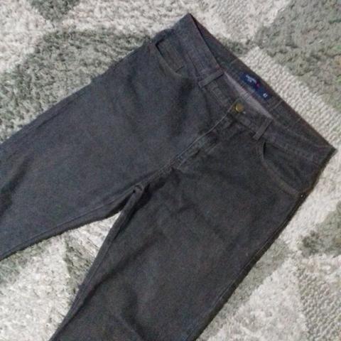 Calça jeans tamanho 42