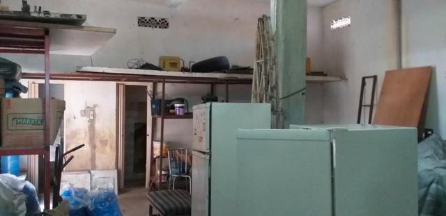 Vendo prédio de 3 pavimentos, c/8 kitinetes + ponto comercial, no Quintino Cunha - Foto 16