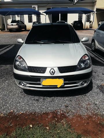 Clio Sedan 1.6 16v