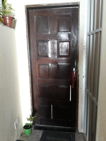 Casa 2/4 na rua Rua km 17 de Itapuã - Foto 5