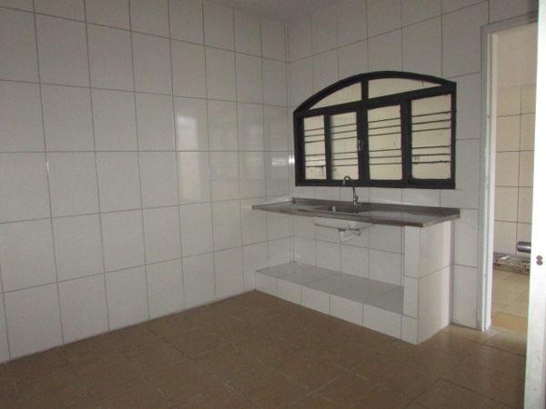 Casa com 4 quartos - Bairro Jardim América em Goiânia - Foto 9